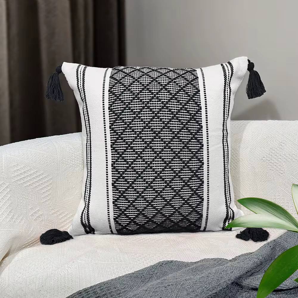 Scandinavian Style Throw Pillow Cover With Tassel