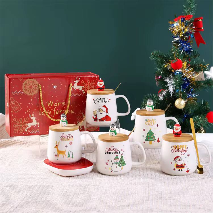 Luxurious Christmas themed Cup set + Gift Box