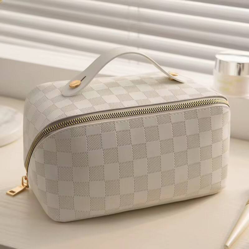 Travel Make Up / cosmetic Bag