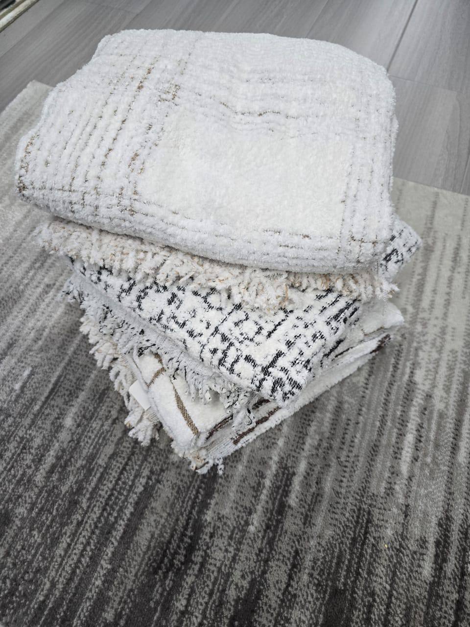 Premium Quality Throw Blankets