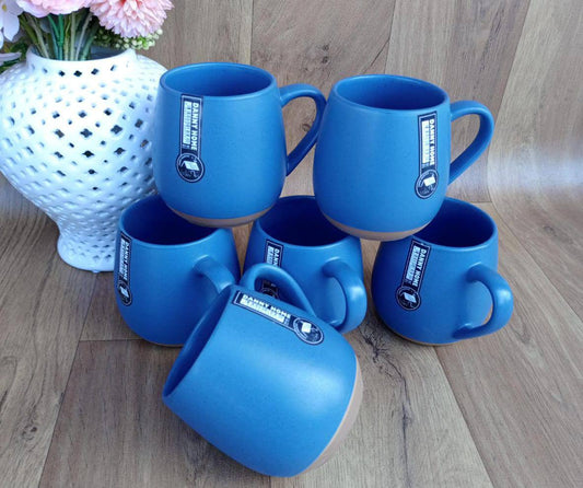 Classy mugs A set of 6 cups