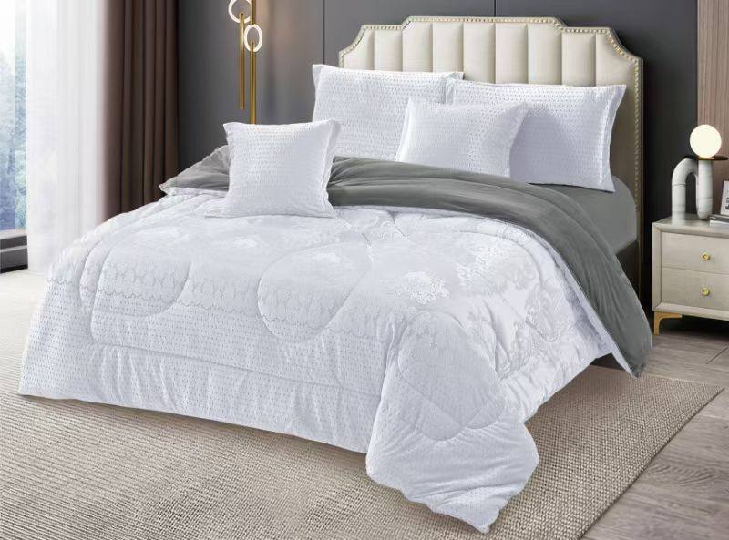 Warm  Binded Silk 6 Piece Duvets Sets. (Fleece on the inside)