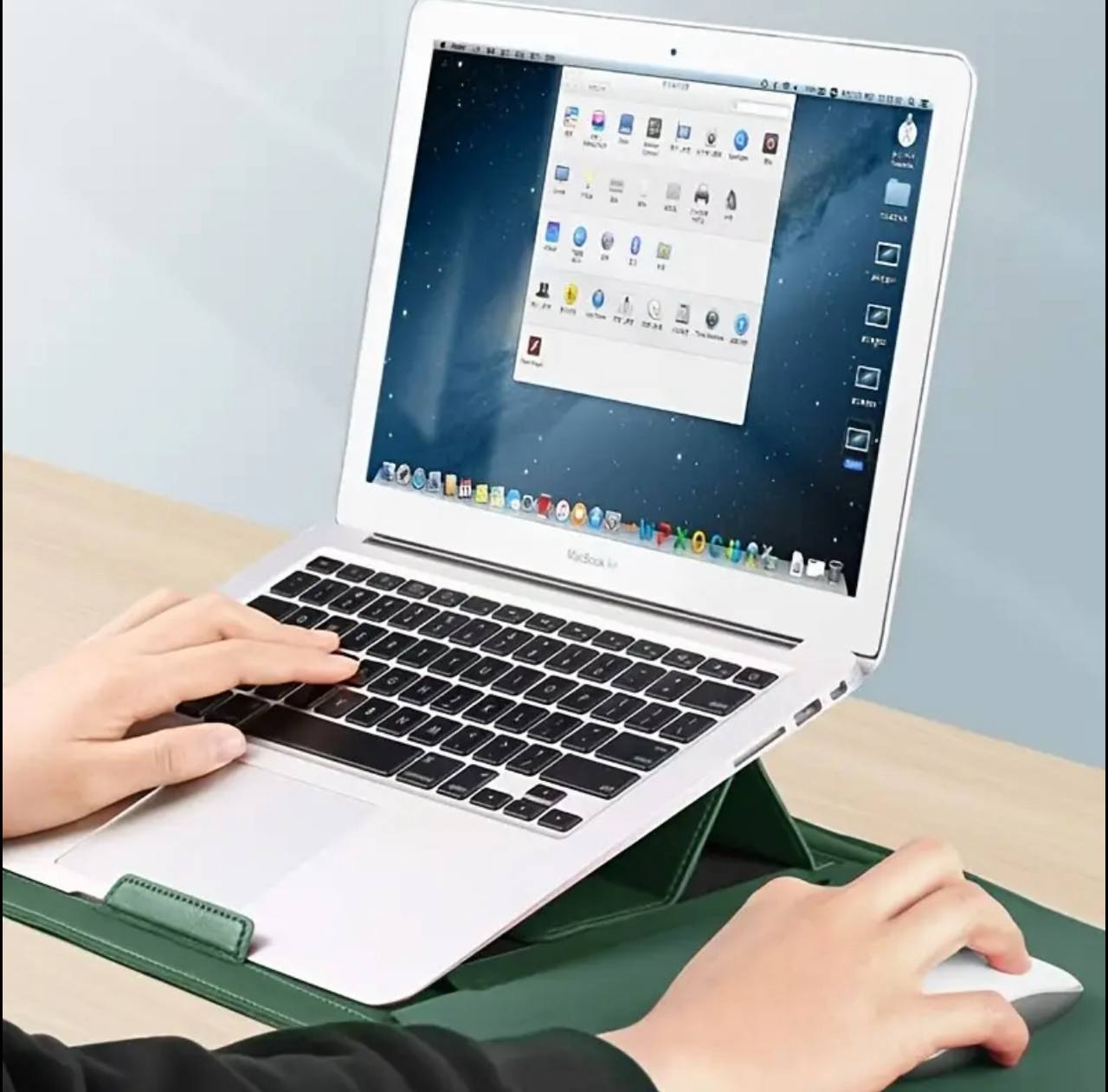 3-in-1 Laptop Sleeve & Stan