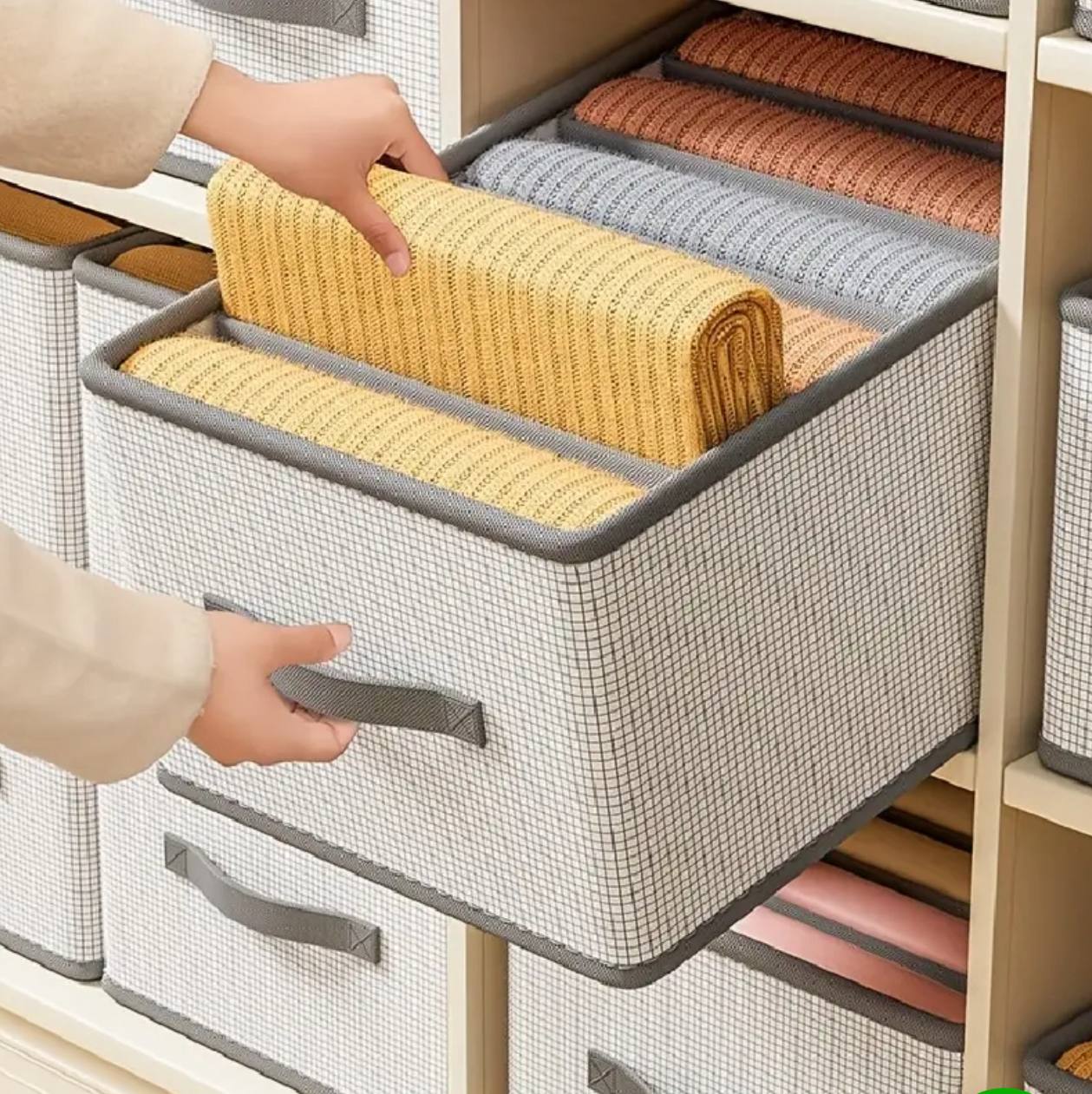 8 grid Jeans Compartment Storage Box