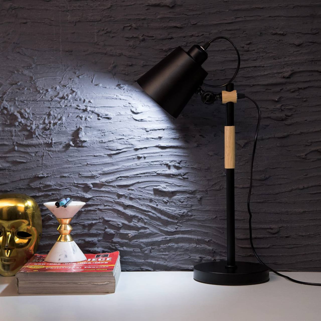 PARTIAM_MODREN NORDIC WOOD AND METAL DESK LAMP