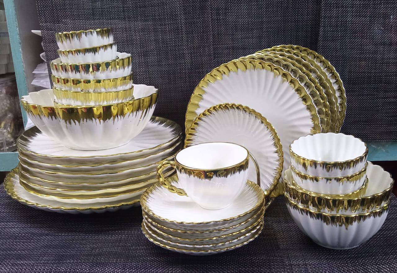 38pc Ceramic Shell Dinner Set