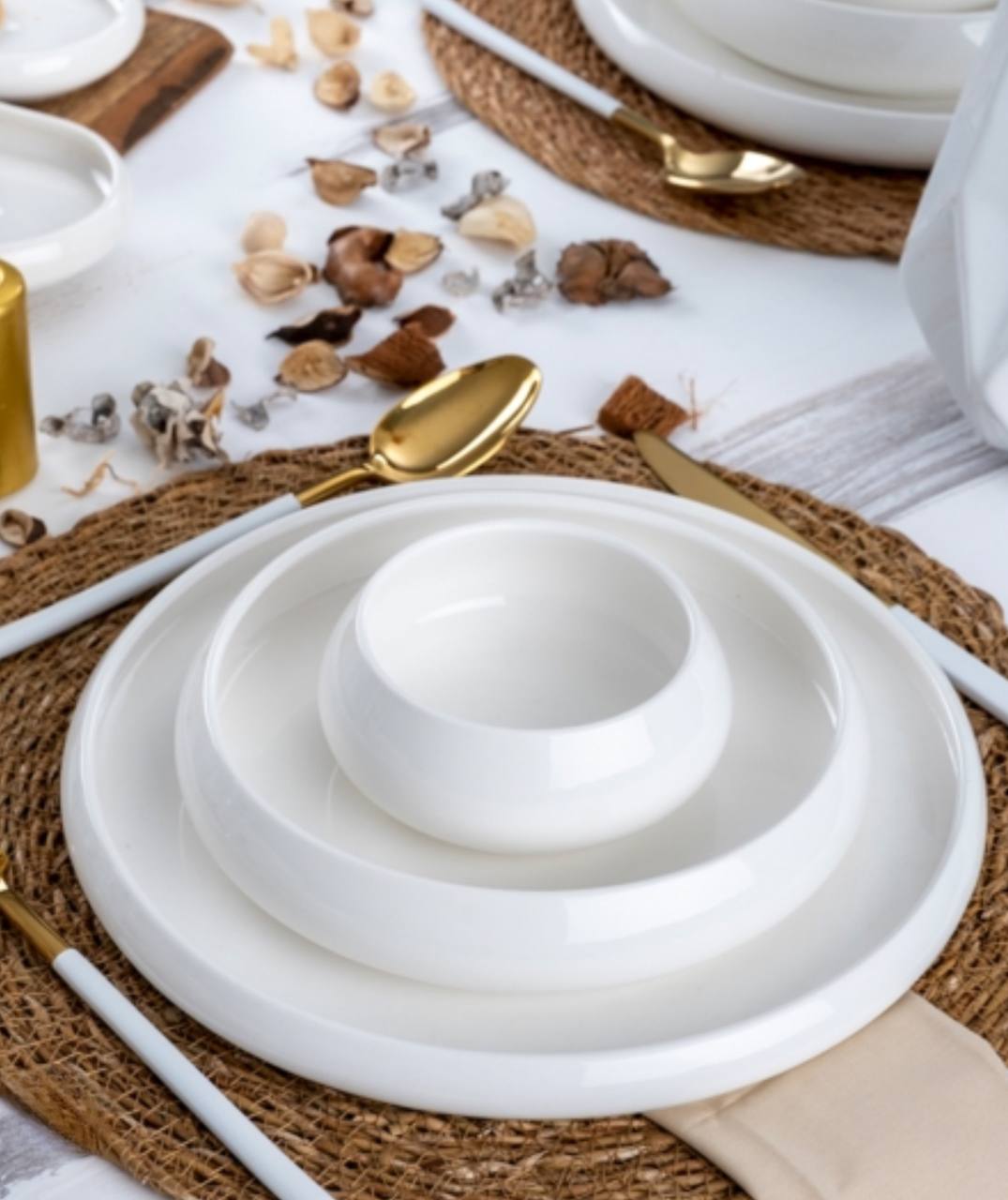 Premium Ceramic Dinner set.