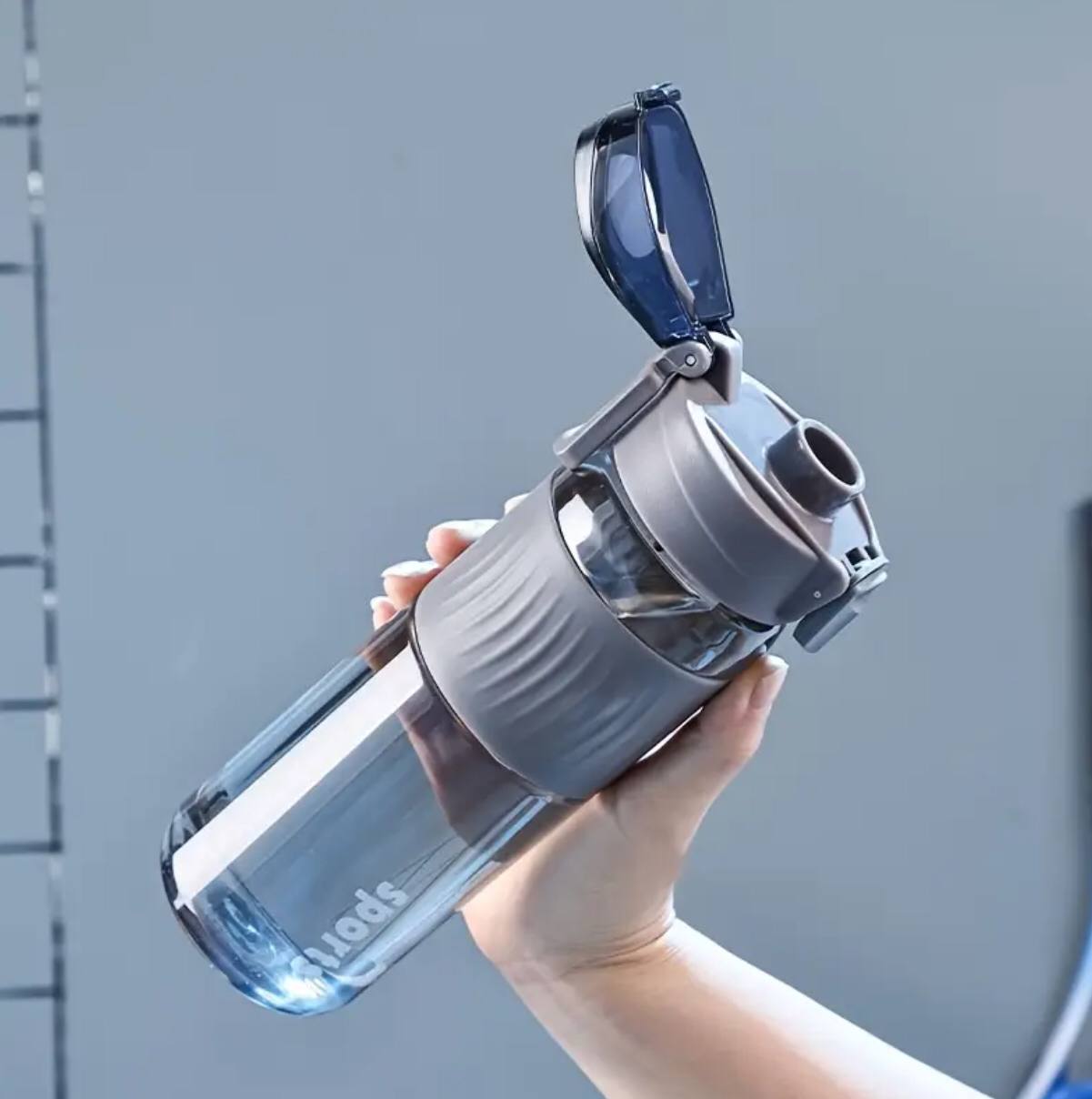 700ml Sports Water Bottle.