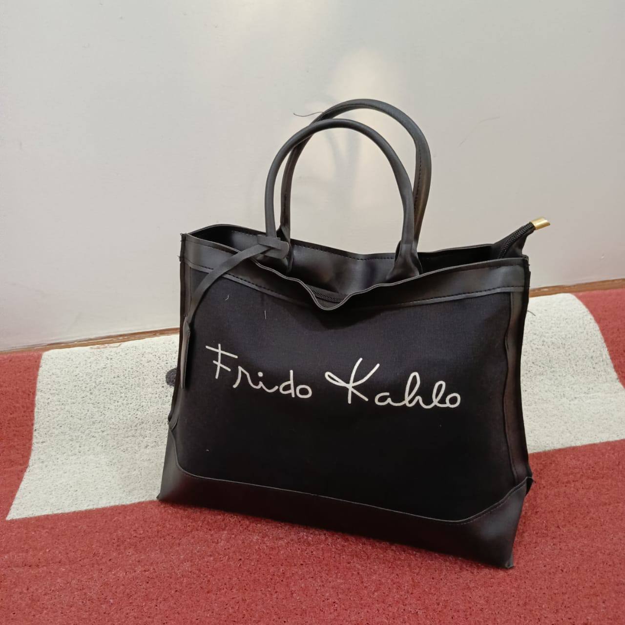 Frido Kahlo Tote Bag