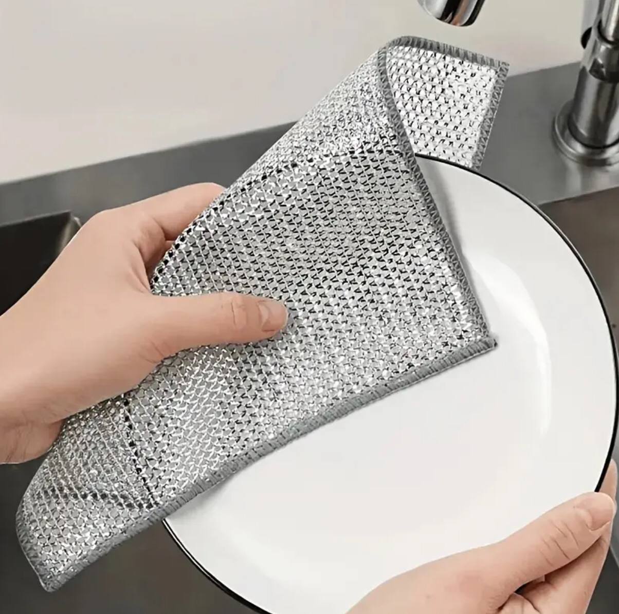 Multi-purpose magic wire dish cleaning cloth.