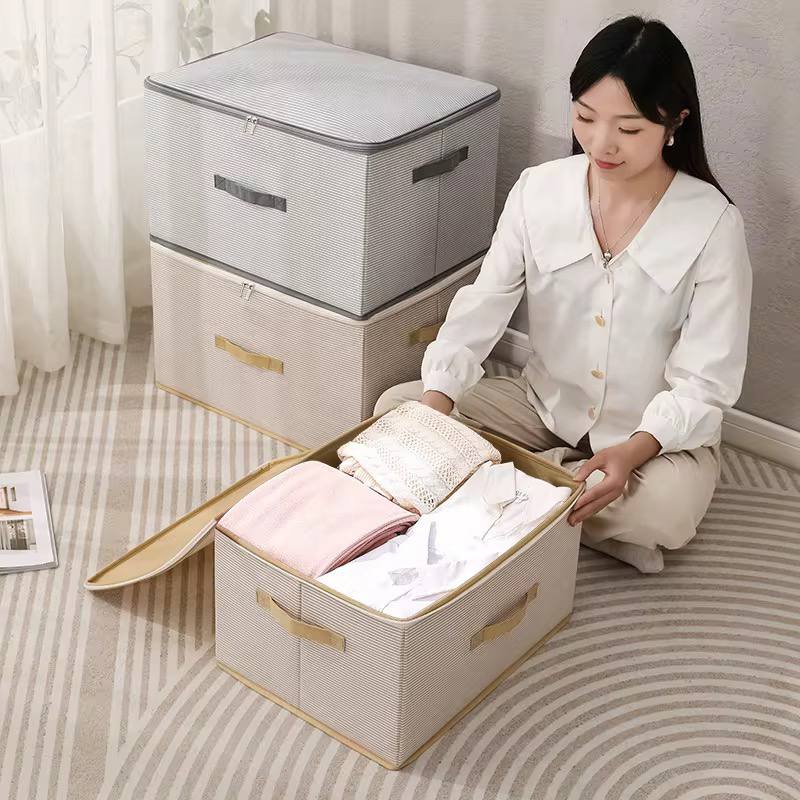 Large capacity collapsible zipper storage box