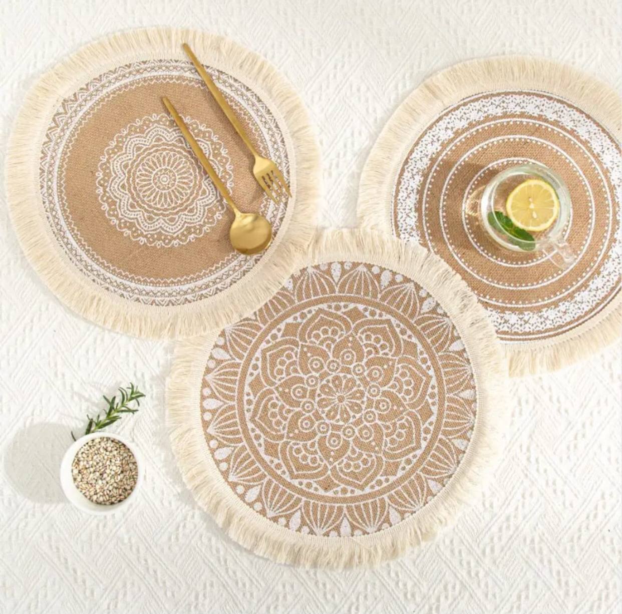 Boho Round Placemat 15 Inch Farmhouse Woven Jute Fringe