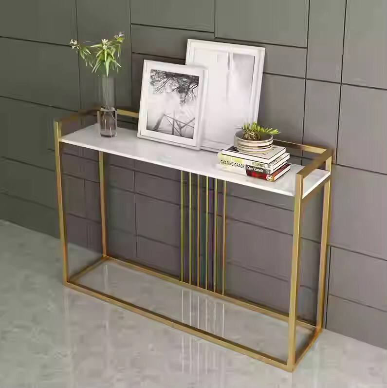 Simple Console
The Craft House Console Table