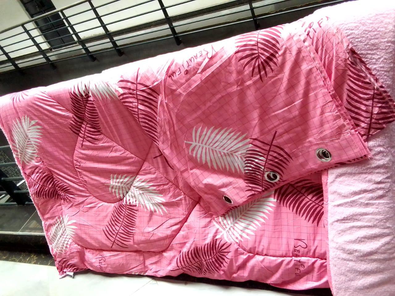 Curtain woolen duvets.