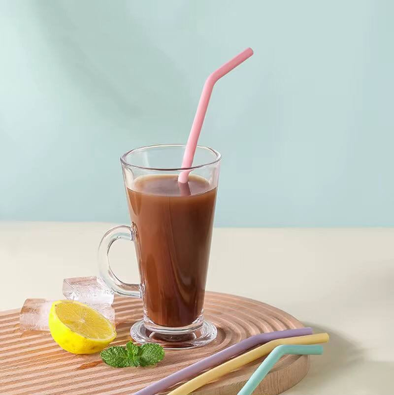 Reusable silicone straws 
4pcs set