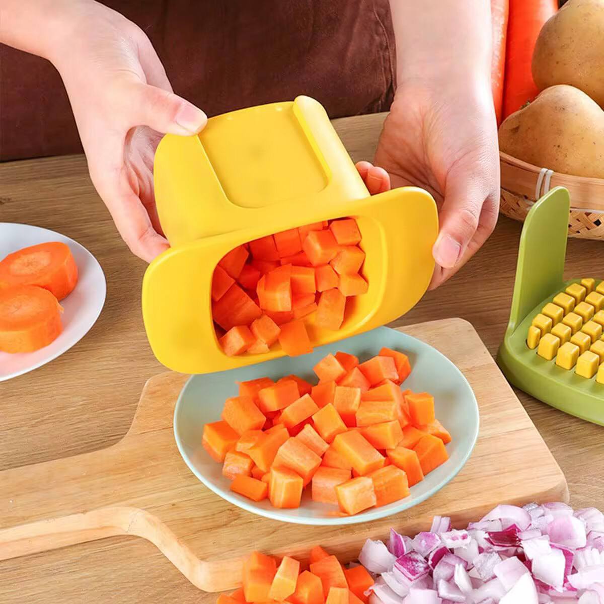 Multifunction vegetable chopper