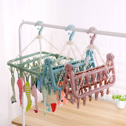 Foldable 32clip/peg undergarment hanger