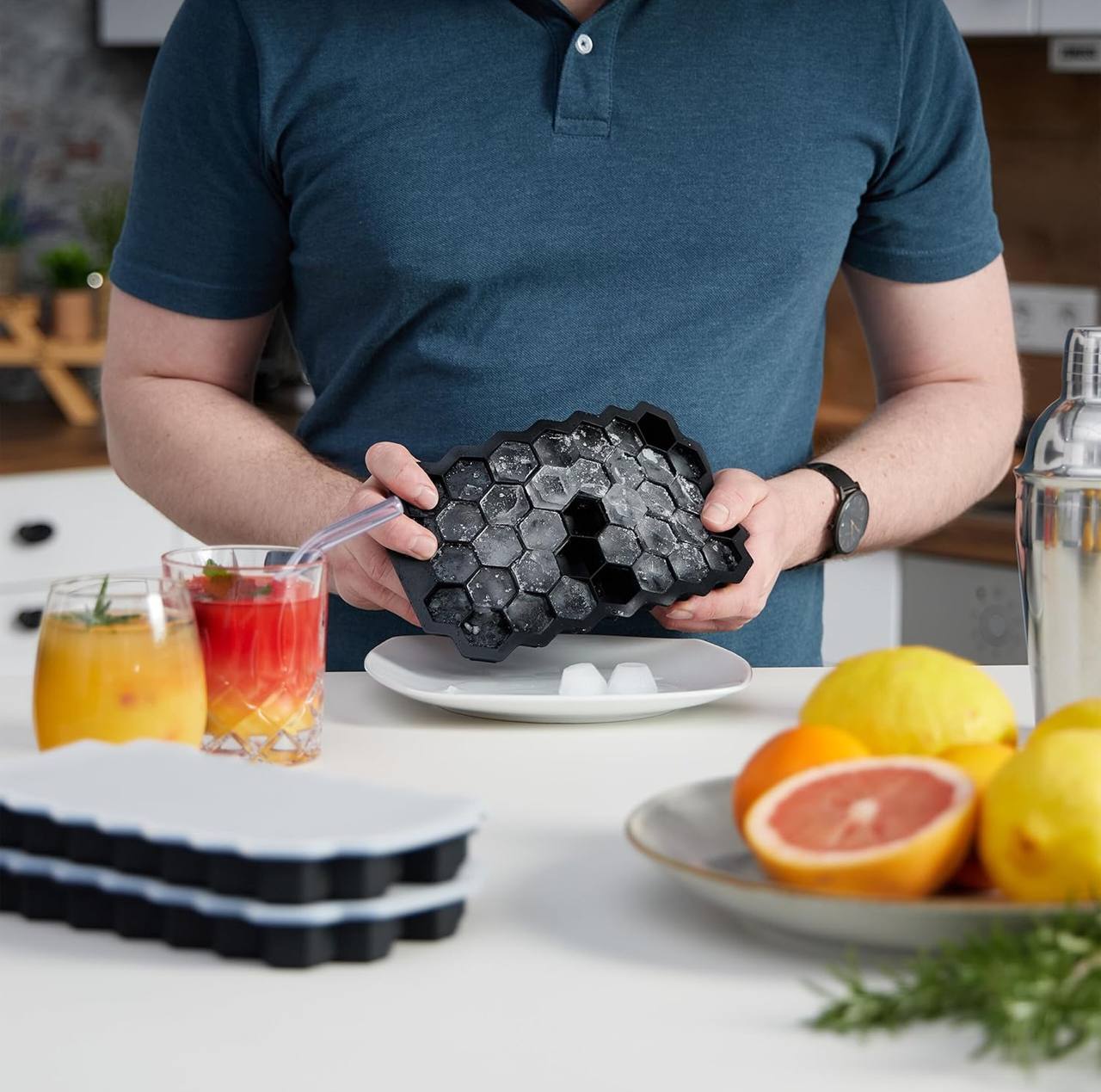 Black Honeycomb Ice Cube Trays