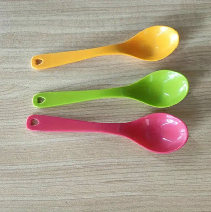 Portable coloured baby spoons