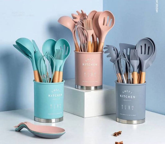 Best quality 13pcs silicone spoons set with steel base and spoon rest