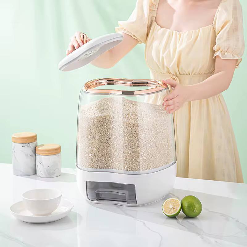 Apple shape rice dispenser