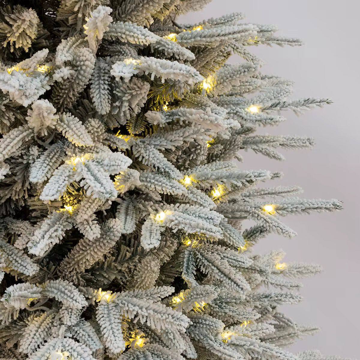 PREMIUM PVC PRELIT CHRISTMAS TREE

high quality with 3000 leaves