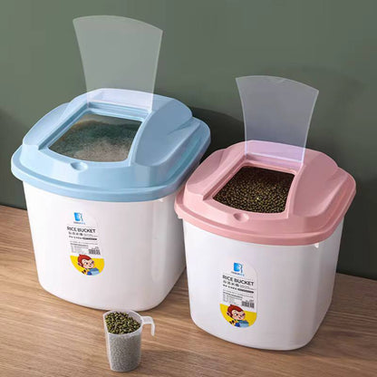 Cereals/storage containers with measuring cup