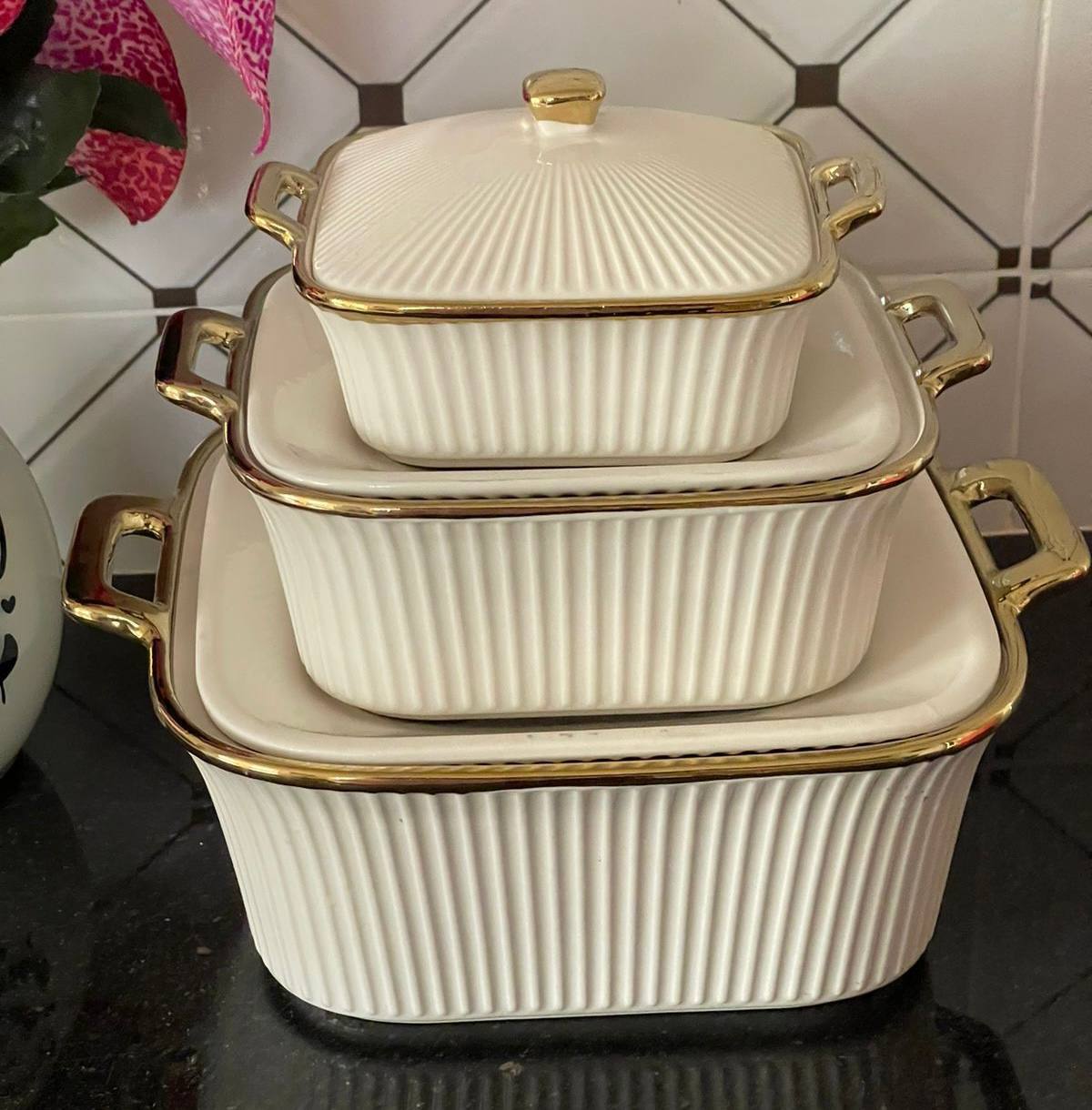 Ridged Serving dishes set