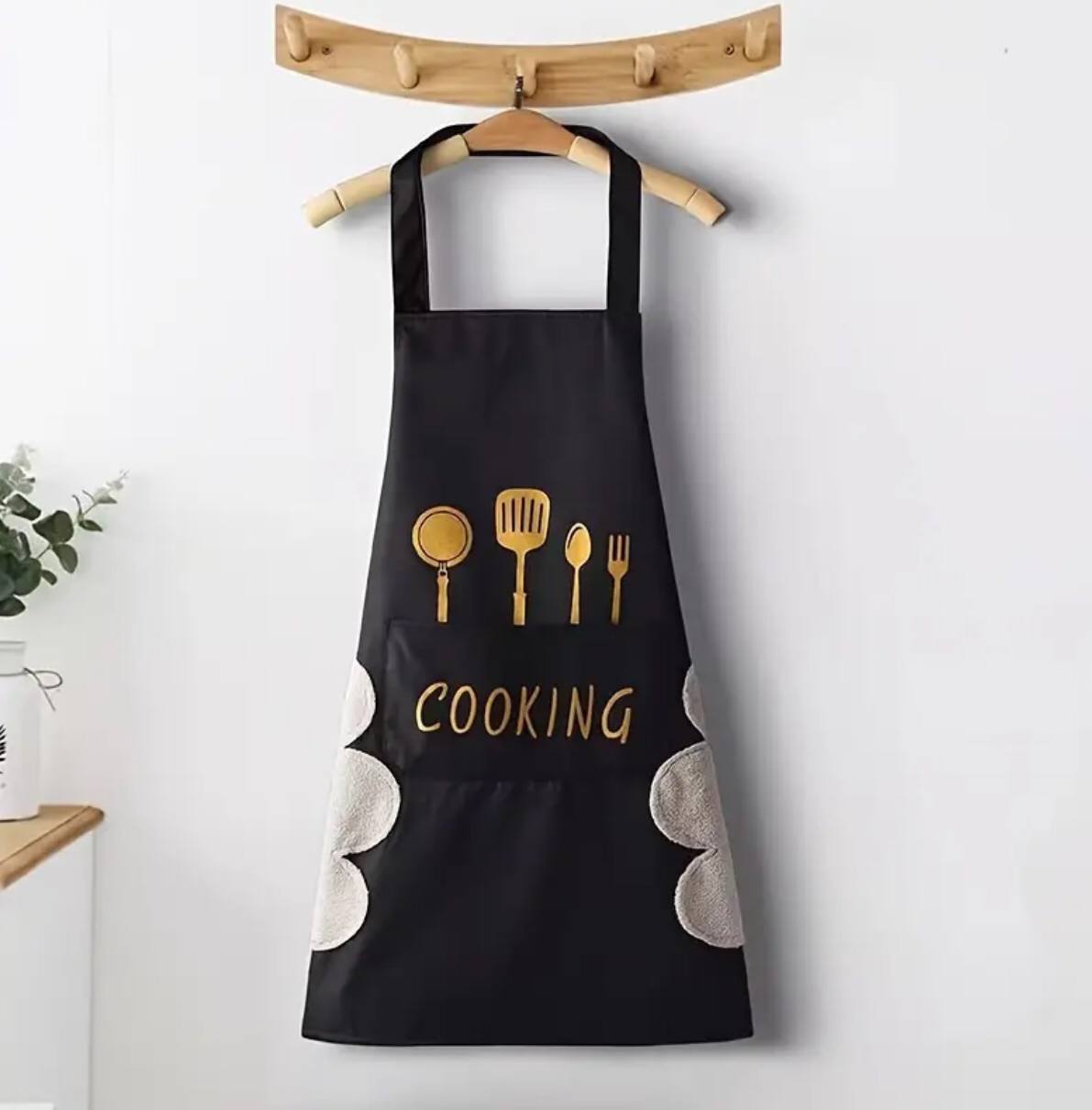 Waterproof Adults kitchen aprons with side wipes