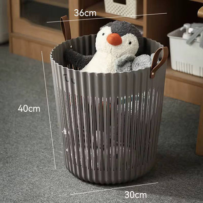 Large capacity laundry/storage basket