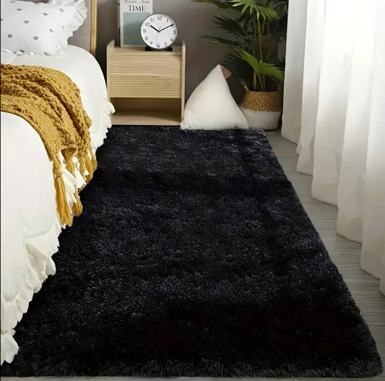 Fluffy bed side mat