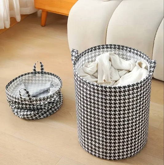 Foldable laundry baskets