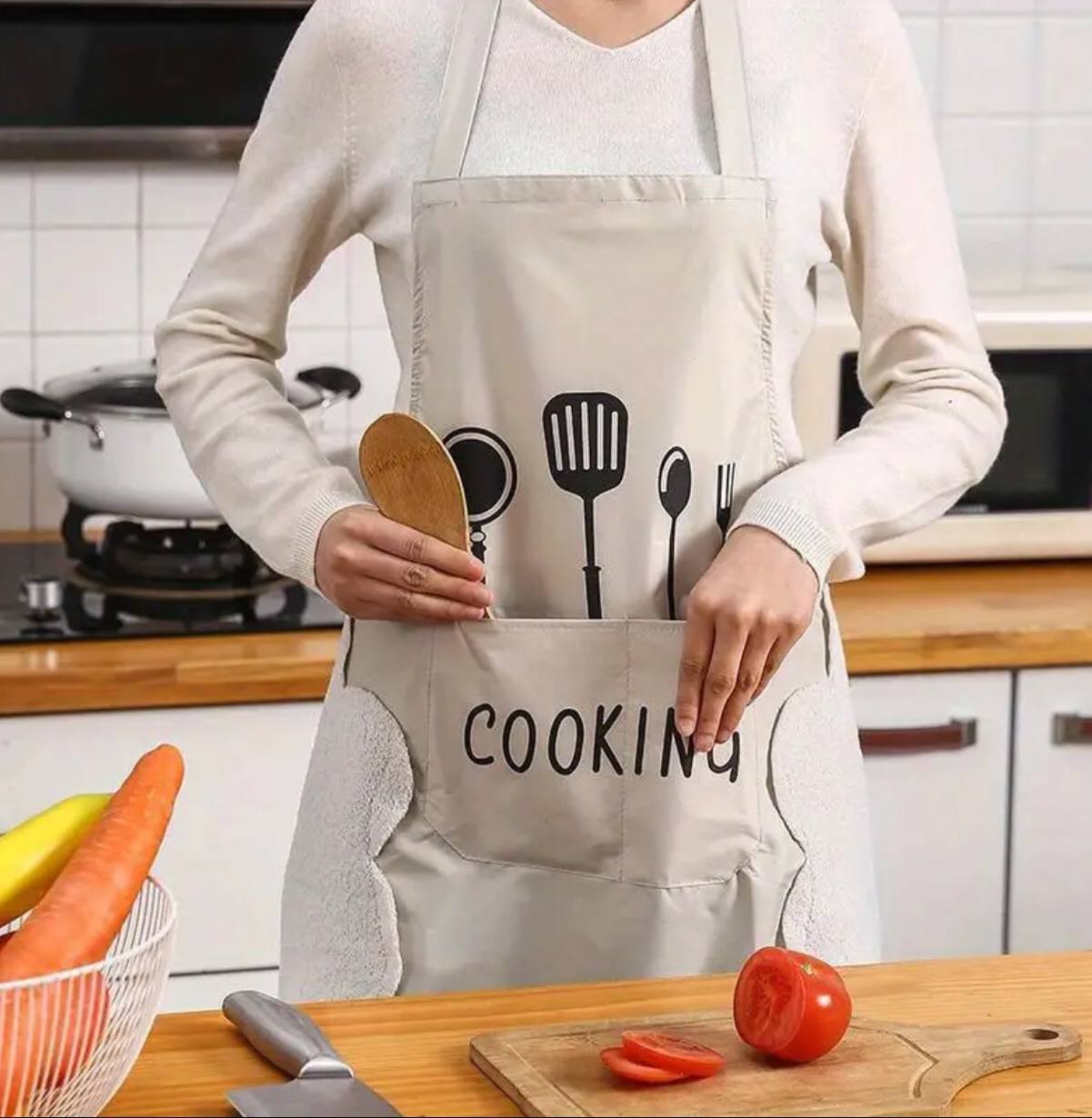 Waterproof Adults kitchen aprons with side wipes