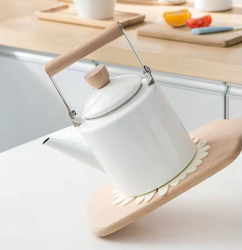 Daisy Shape Silicone Coaster Kitchen Table Heat Resistant