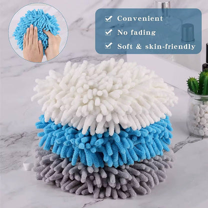 Fluffy chenille microfibre hand towel.