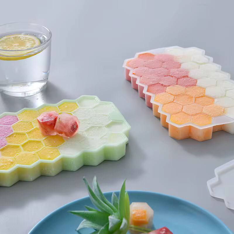 Reusable honeycomb silicone ice cube mould