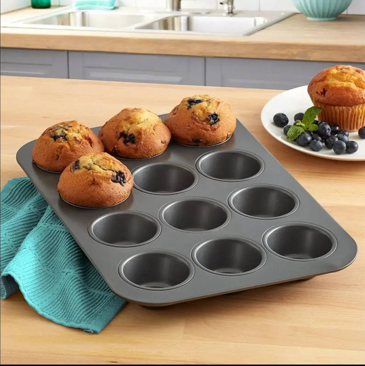 12 hole baking tray