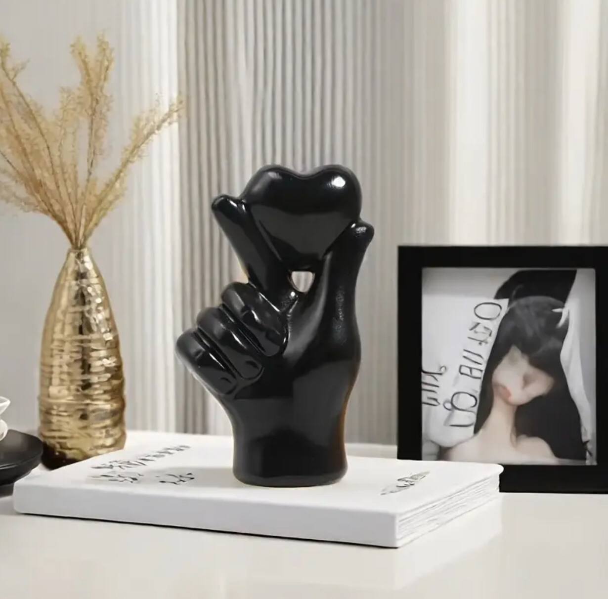 Heart hand gesture decor statue