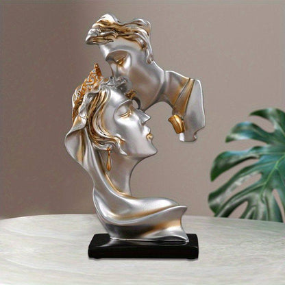 LOVE KISS COUPLE STATUE