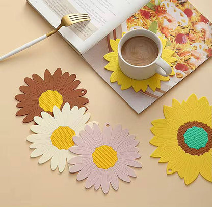 Daisy Shape Silicone Coaster Kitchen Table Heat Resistant