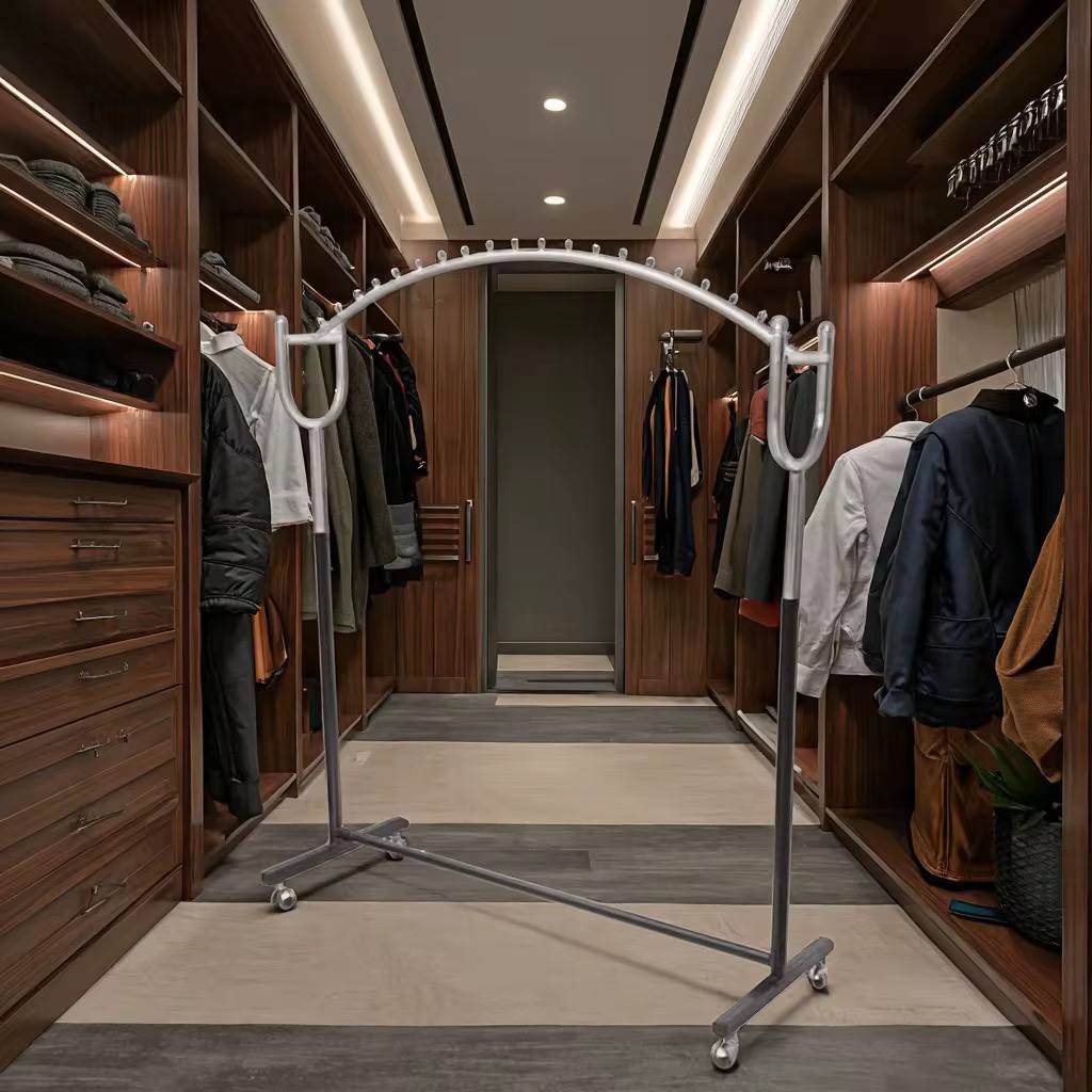 Premium arched clothing rack with 360° wheels for easy movement.
Strong, stylish, and perfect for boutiques, pop-ups, and home closets
Sleek arched garment rack