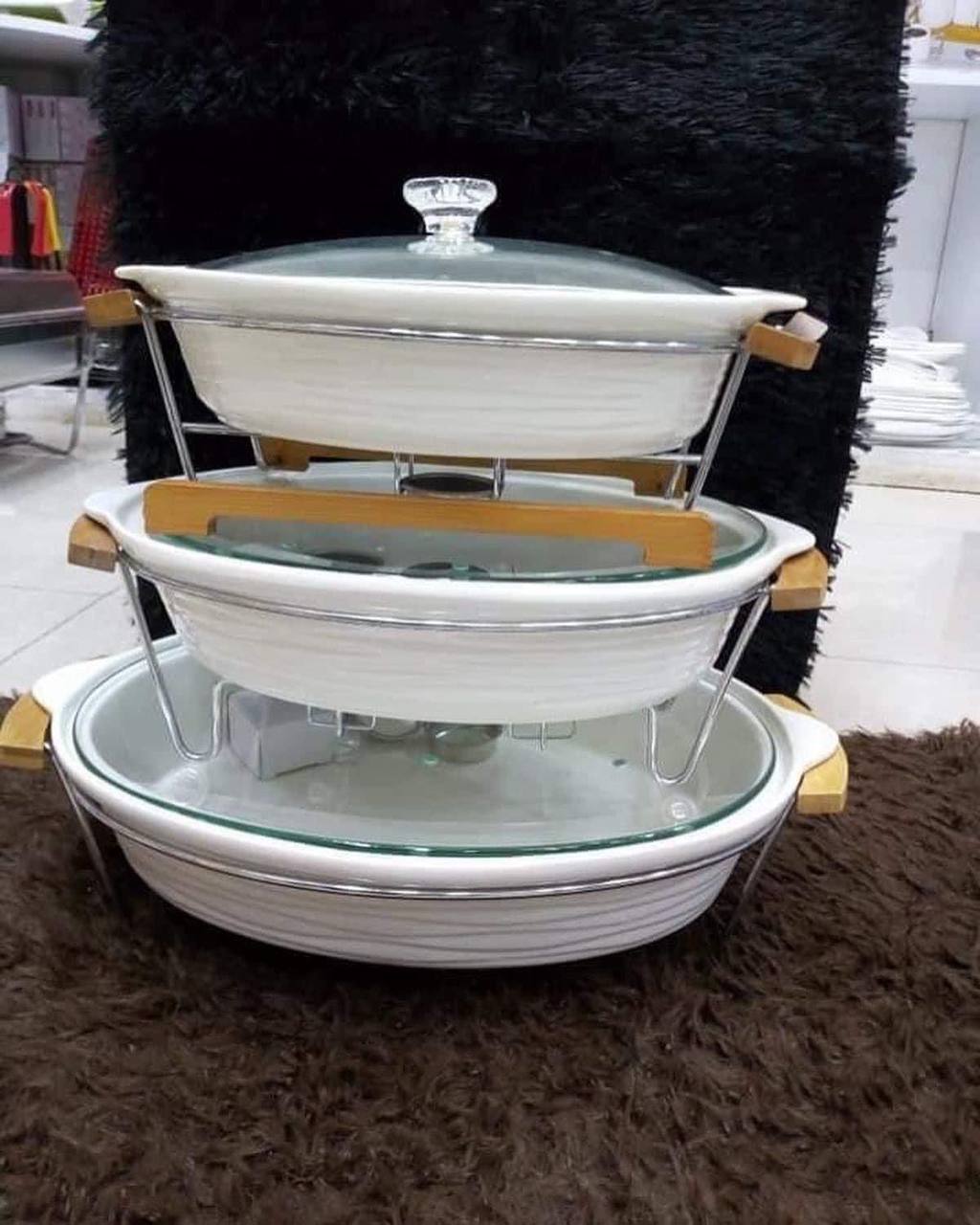White plain Food warmers 
3 PCs set