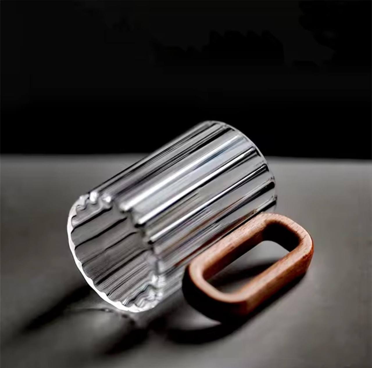 Stylish, unique Heat resistant borosilicate ribbed glass  mugs.