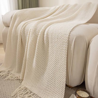 Knitted throw blanket