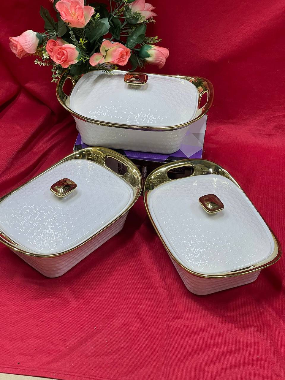 Elegant and simple serving dishes