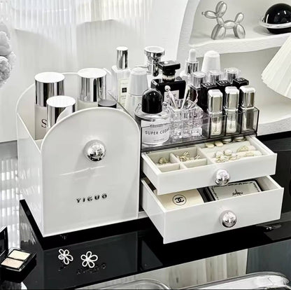 Large capacity make-up organizer
