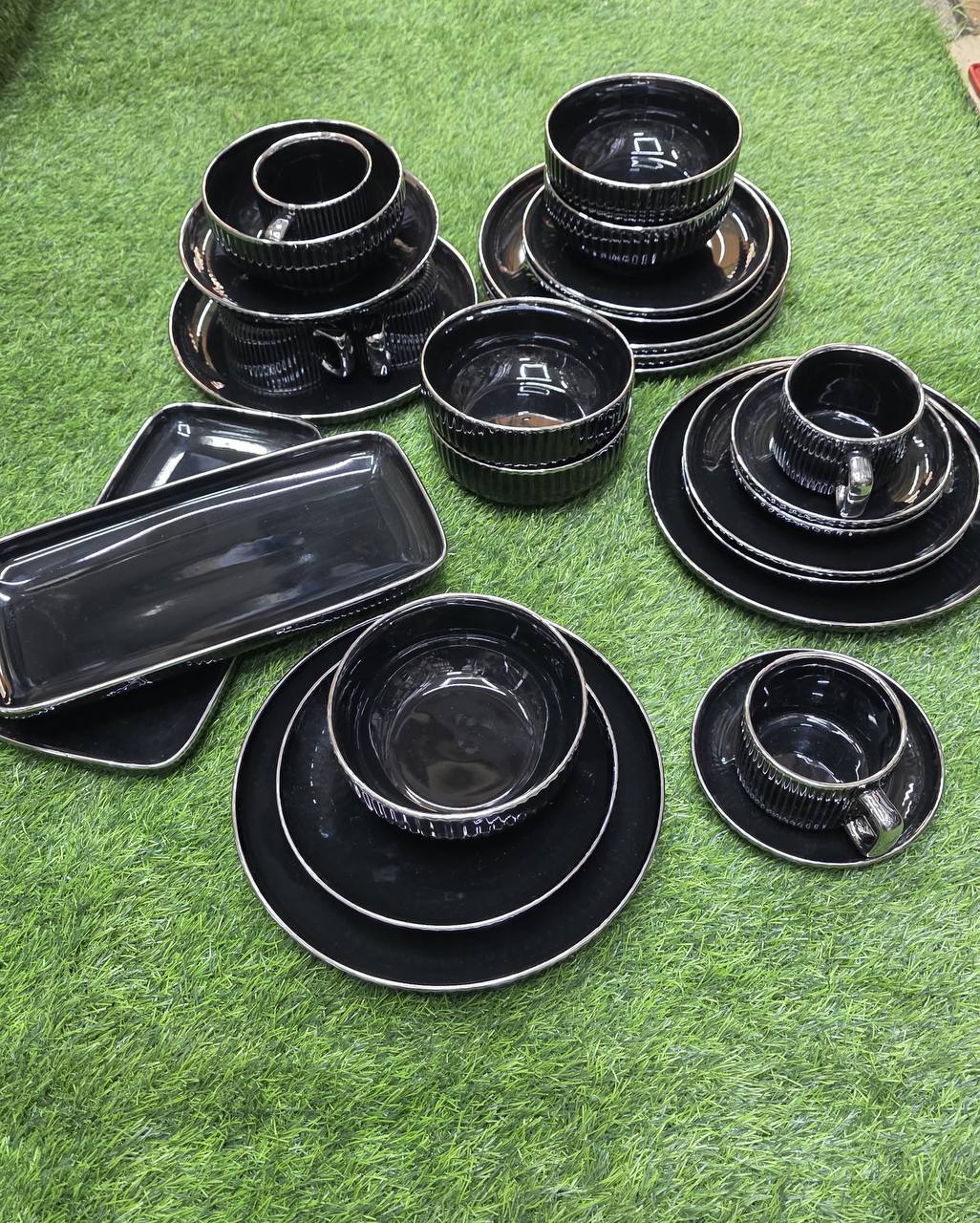 Elegant  European Porcelain Dinner set