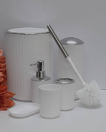 BATHROOM ACCESSORIES SET