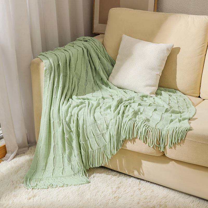 Solid Tassel Blanket