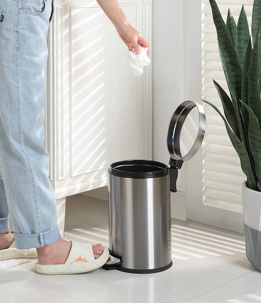 Stainless steel Pedal Dustbin with Plastic Inner Bucket